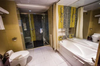 Шаогуань: Yutian Hotel