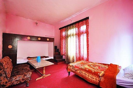 Манали: Hotel Devidyar