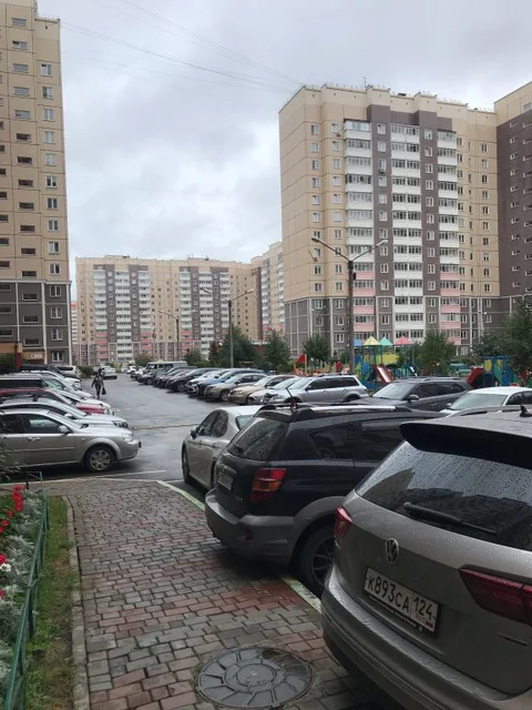 Красноярск: Апартаменты на Дмитрия Мартынова 24