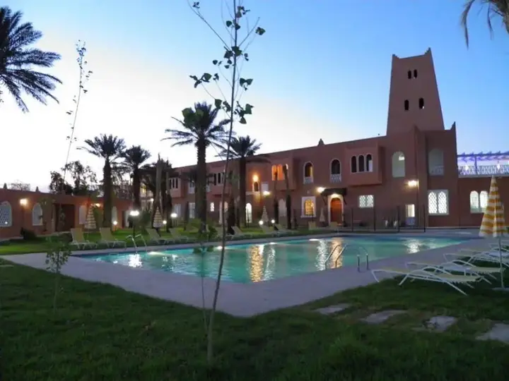Тагит: Hôtel Taghit Saoura