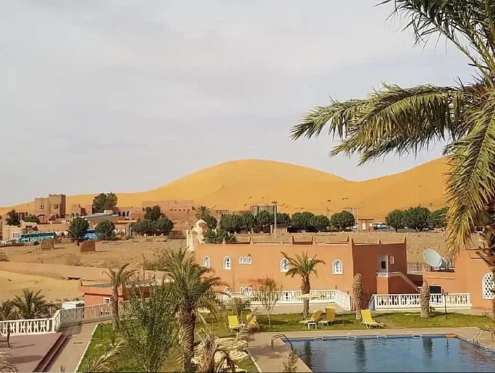 Тагит: Hôtel Taghit Saoura