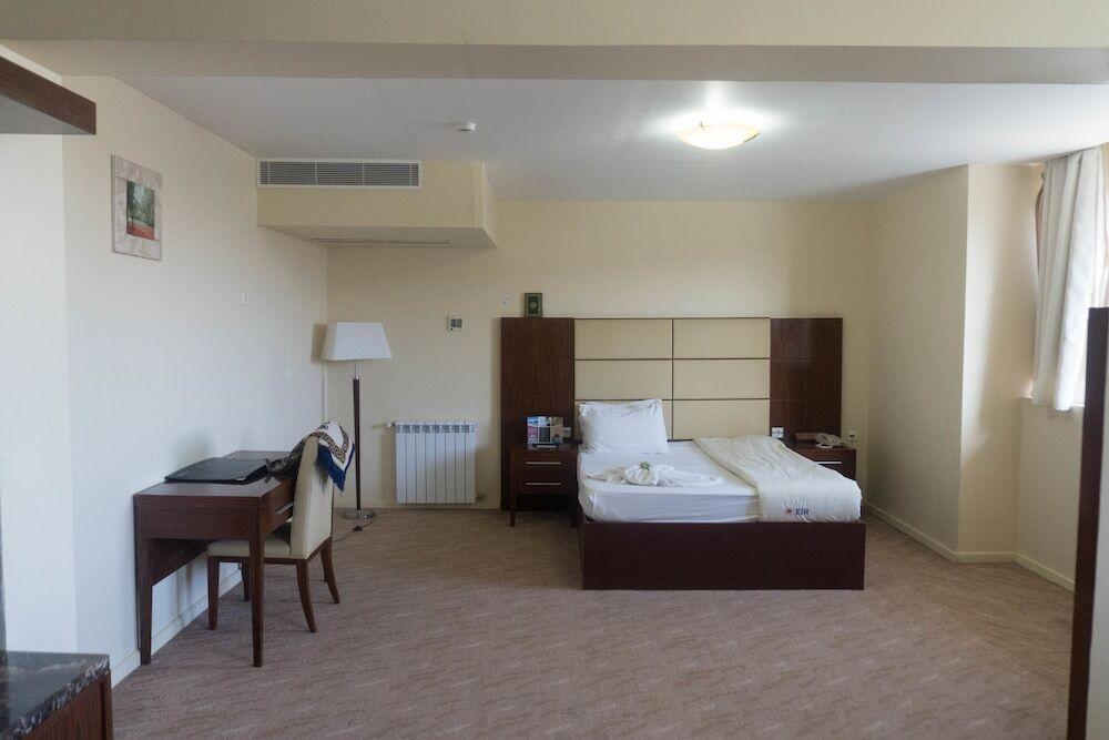 Хасси Мессауд: Residence Sodexo