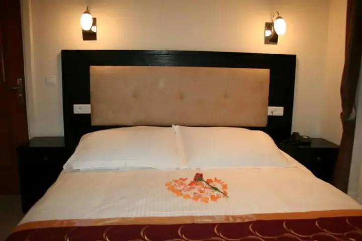 Оран: Hotel 2 Horloges