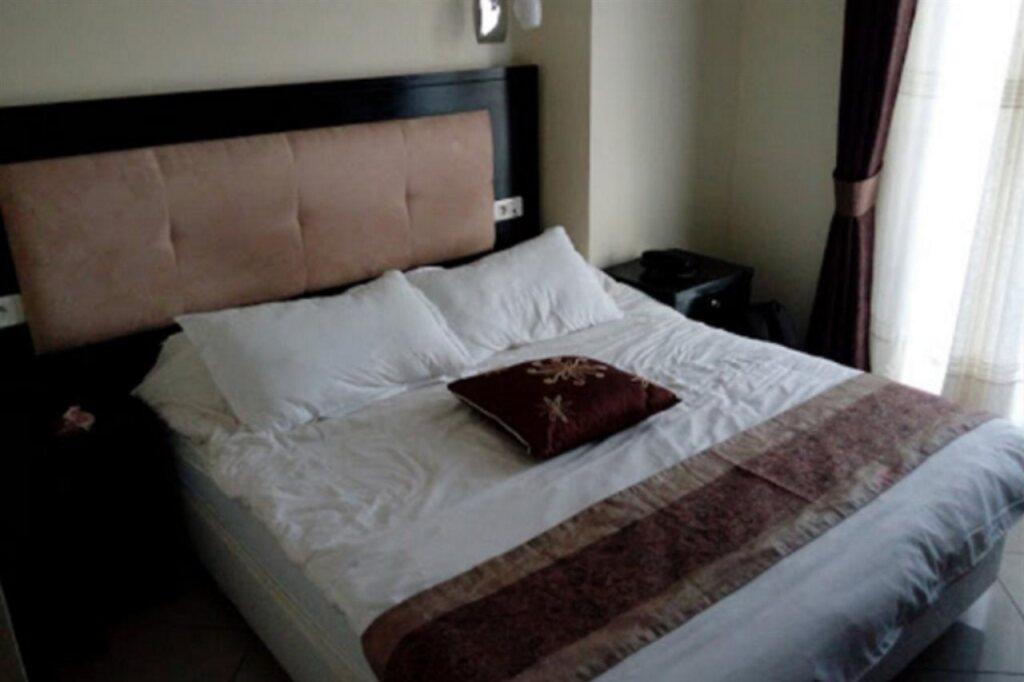 Оран: Hotel 2 Horloges