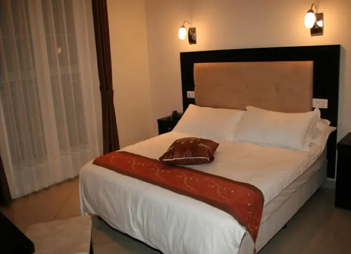 Оран: Hotel 2 Horloges