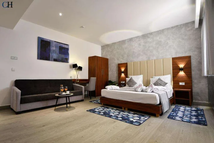 Батна: Hotel Chaker