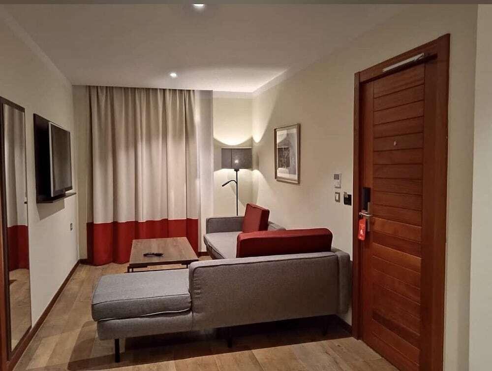 Оран: Bladi Suite Oran