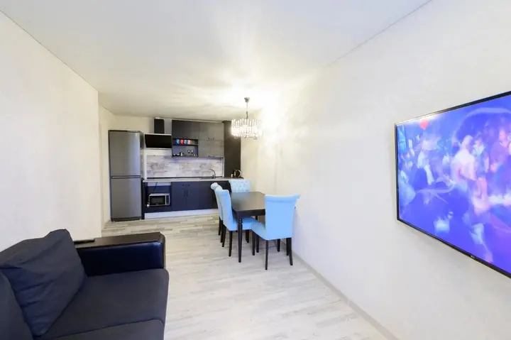 Владимир: Апартаменты Home Away From Home
