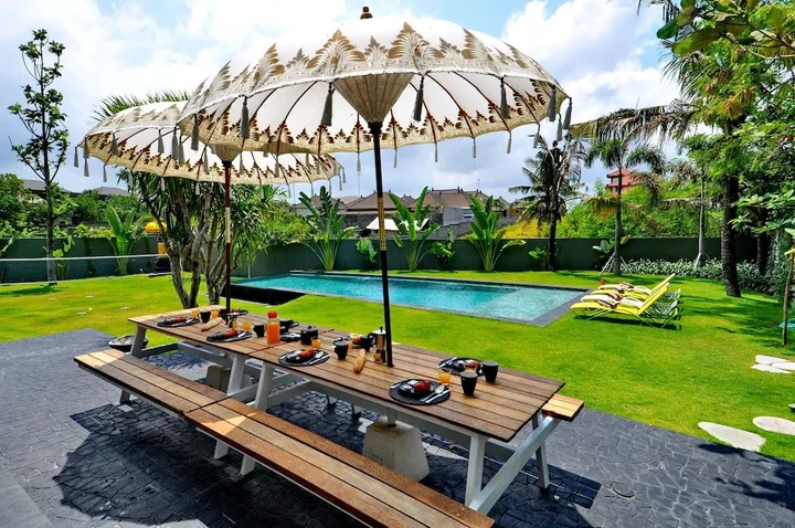 Чангу: Del Boca Villa