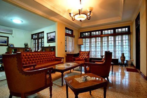 Депок: Meranti Guest House