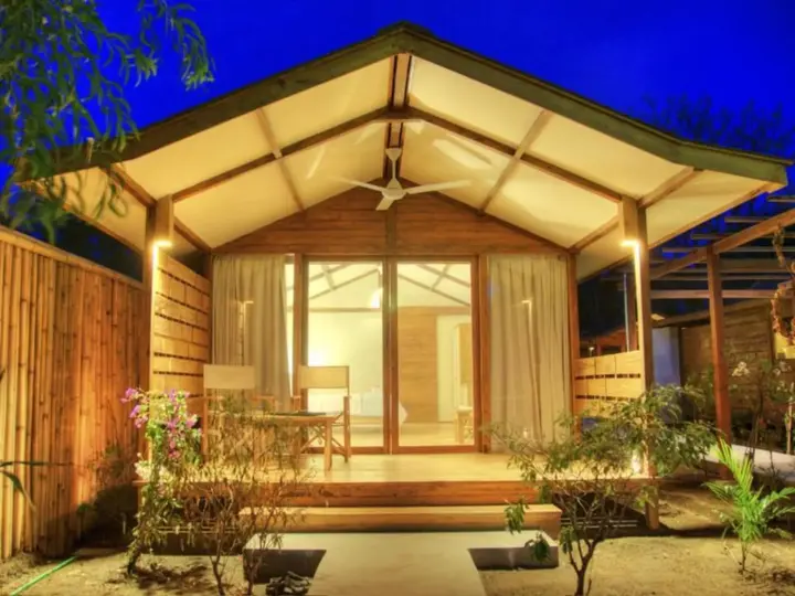 Гили Траванган: Gili Teak Resort