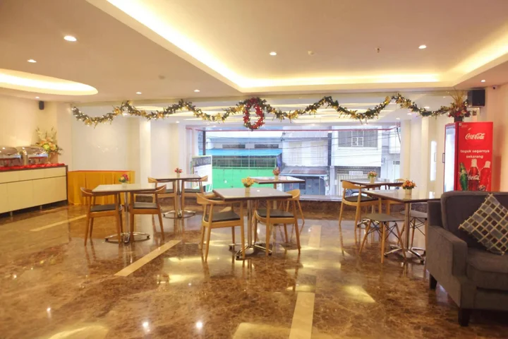 Макассар: Miko Hotel Makassar
