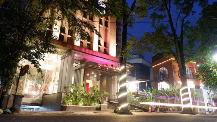 Бандунг: Kalya Hotel Bandung
