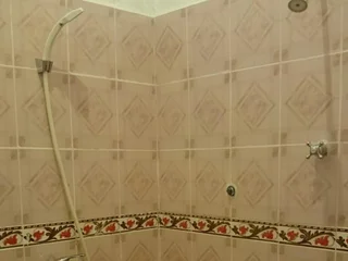 Лембонган-Айленд: Swastika Inn