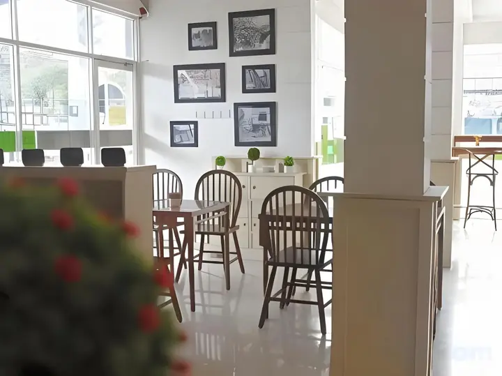 Джокьякарта: Wakeup Homestay - Hostel