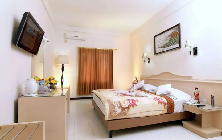 Маланг: The Aliante Hotel