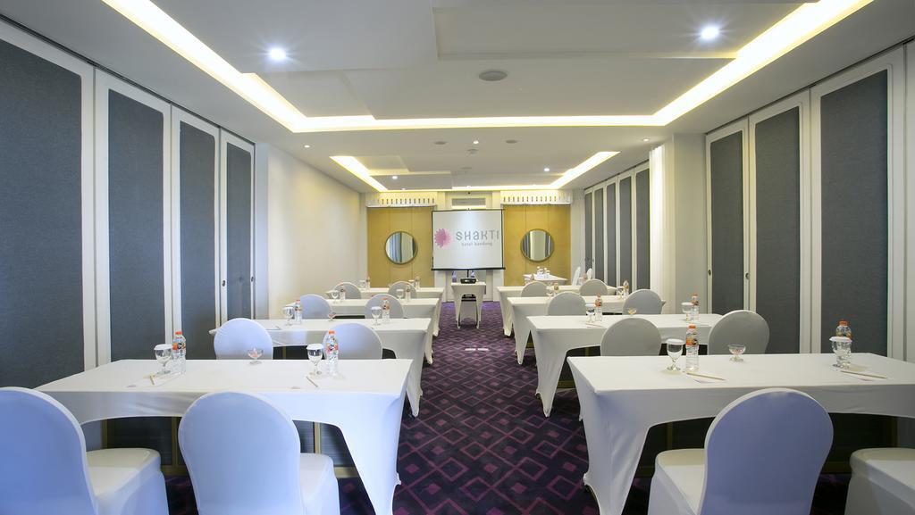 Бандунг: Shakti Hotel Bandung