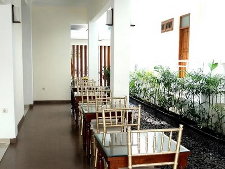 Бандунг: Frances Hotel