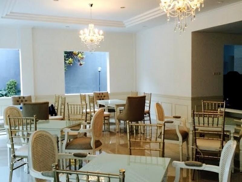 Бандунг: Frances Hotel