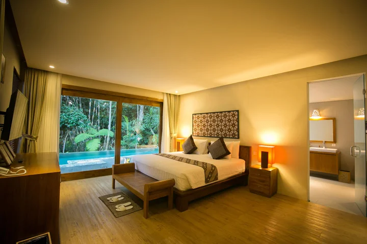 Таро: Senetan Villas and Spa Resort