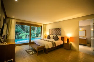 Таро: Senetan Villas and Spa Resort