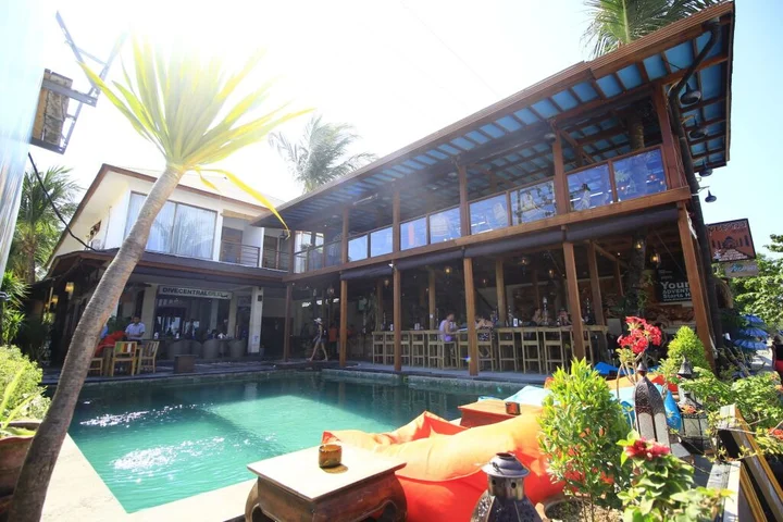 Гили Траванган: Pesona Beach Resort & Spa