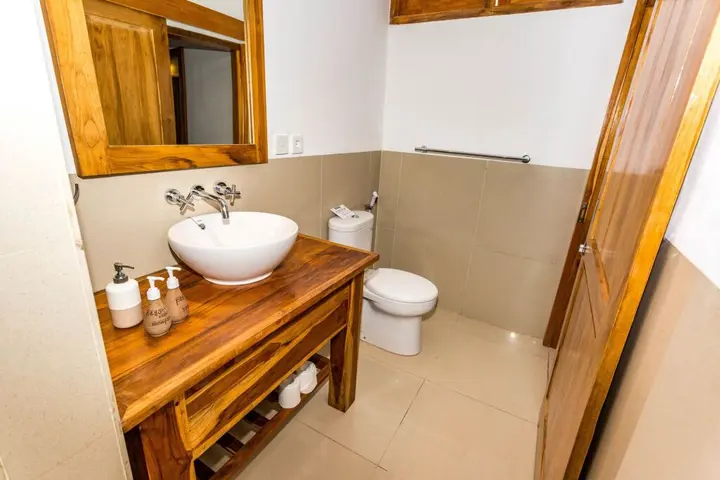 Гили Траванган: Pesona Beach Resort & Spa