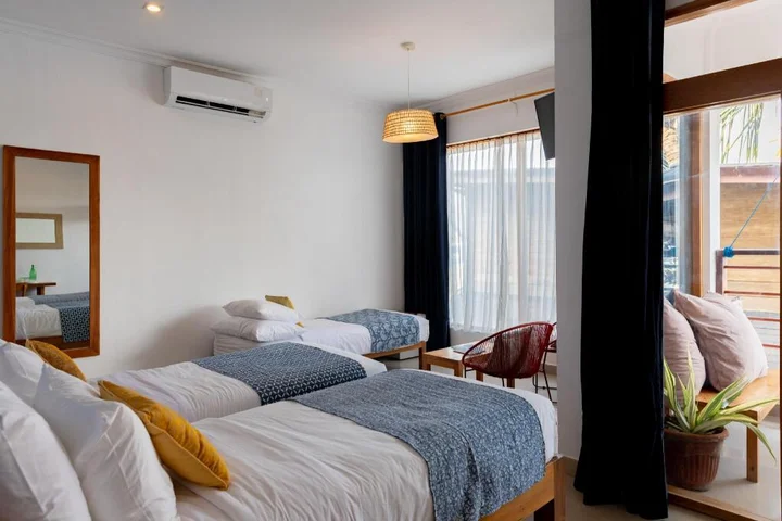 Гили Траванган: Pesona Beach Resort & Spa