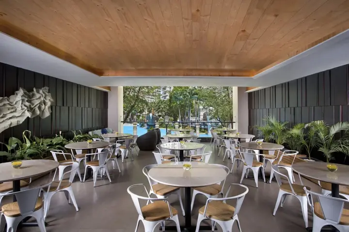 Сурабая: Ascott Waterplace Surabaya