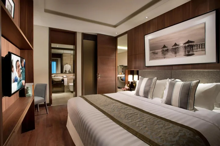 Сурабая: Ascott Waterplace Surabaya