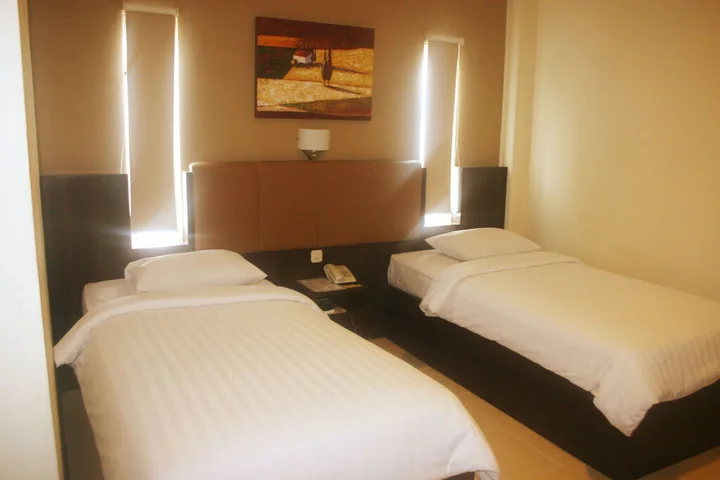 Соронг: Royal Mamberamo Hotel