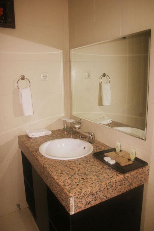 Соронг: Royal Mamberamo Hotel