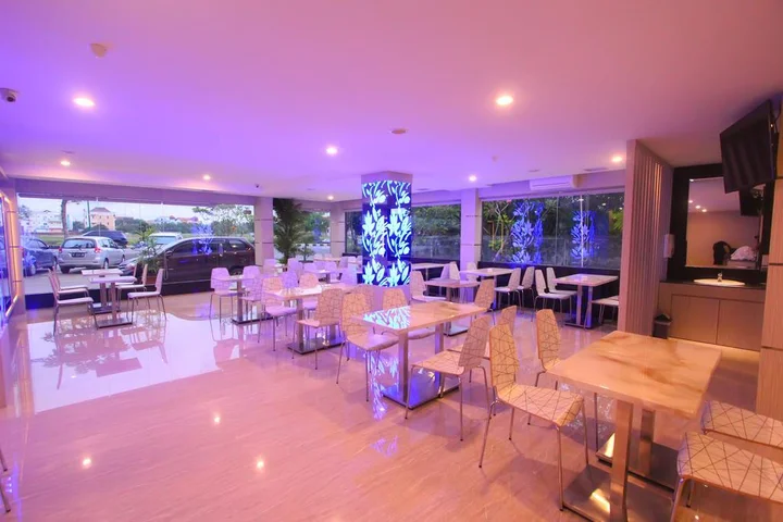 Батам: Lovina Inn Hotel Batam