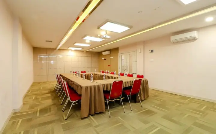 Батам: Lovina Inn Hotel Batam