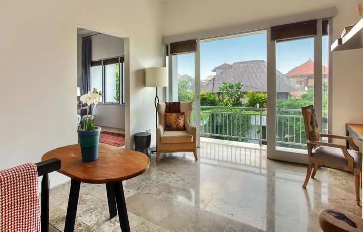 Кута: Room & Vespa Suite 2