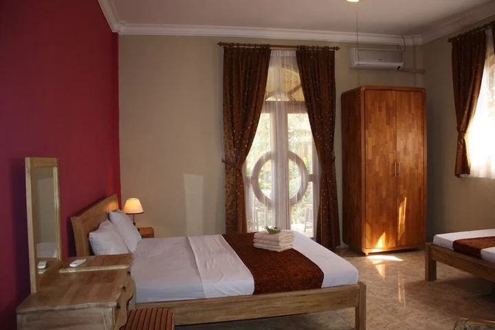 Батуретно: Ada Waktu Homestay