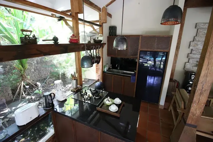 Гили Траванган: Luxury Villa Bhuvana