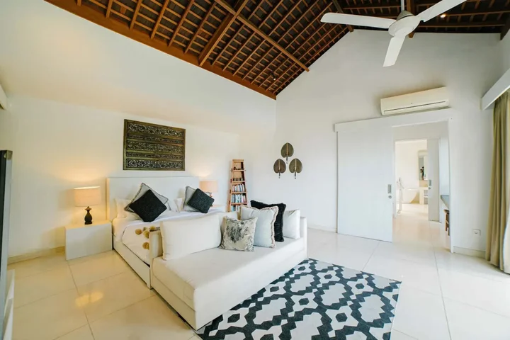 Джимбаран: CassaMia Bali