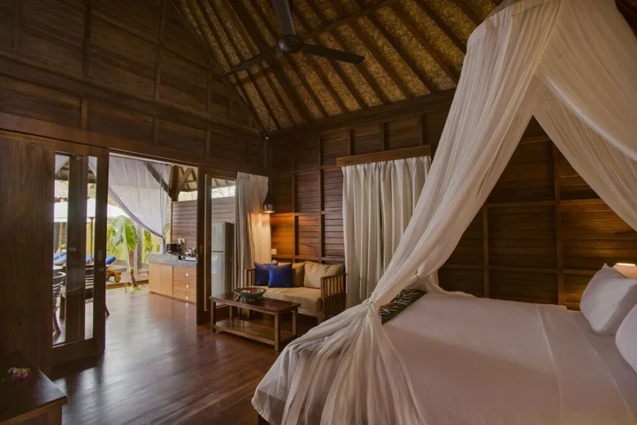 Лембонган-Айленд: Castaway Resort