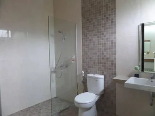 Маланг: Shinta Guest House