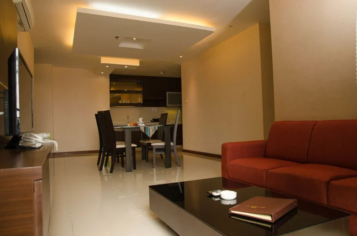Медан: Royal Suite Condotel