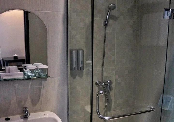 Медан: Royal Suite Condotel