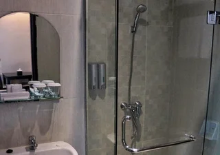 Медан: Royal Suite Condotel