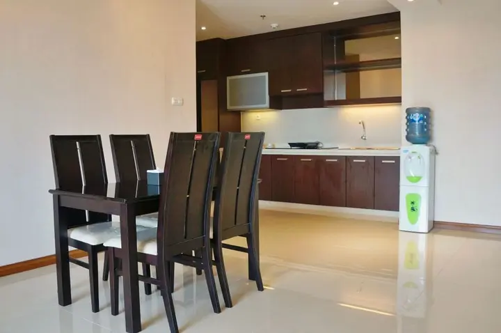 Медан: Royal Suite Condotel