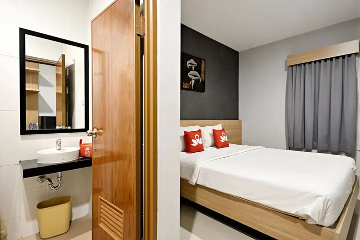 Джакарта: Picasso Inn