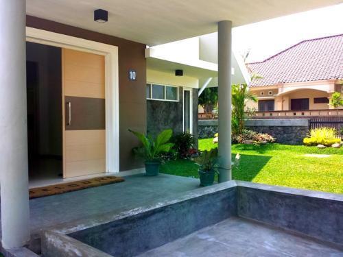 Маланг: Rumah Kesemek 10