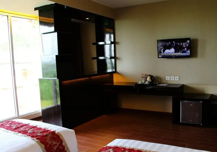 Соронг: The Belagri Hotel and Convention