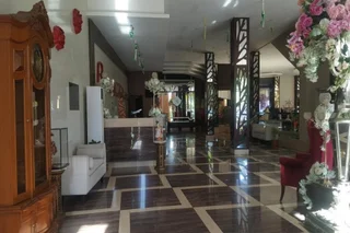 Соронг: The Belagri Hotel and Convention