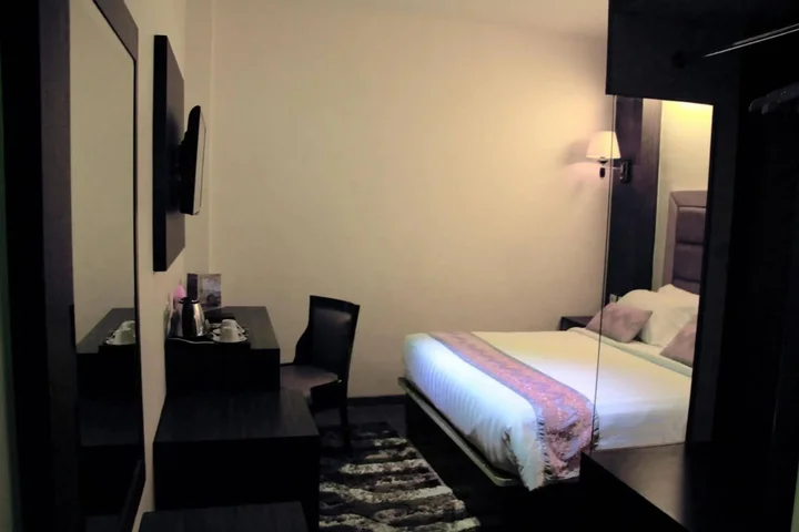 Соронг: The Belagri Hotel and Convention