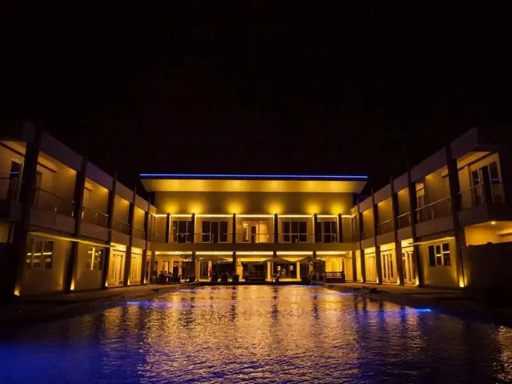 Джепара: D'Season Premiere Hotel